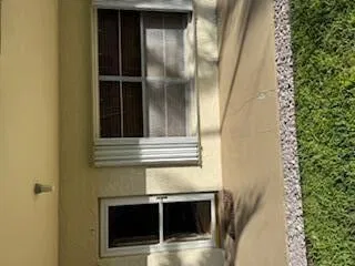 Unit D6 photo 4
