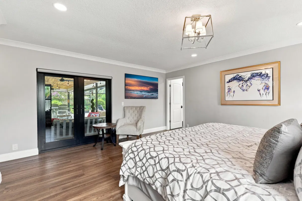 Residence photo 22