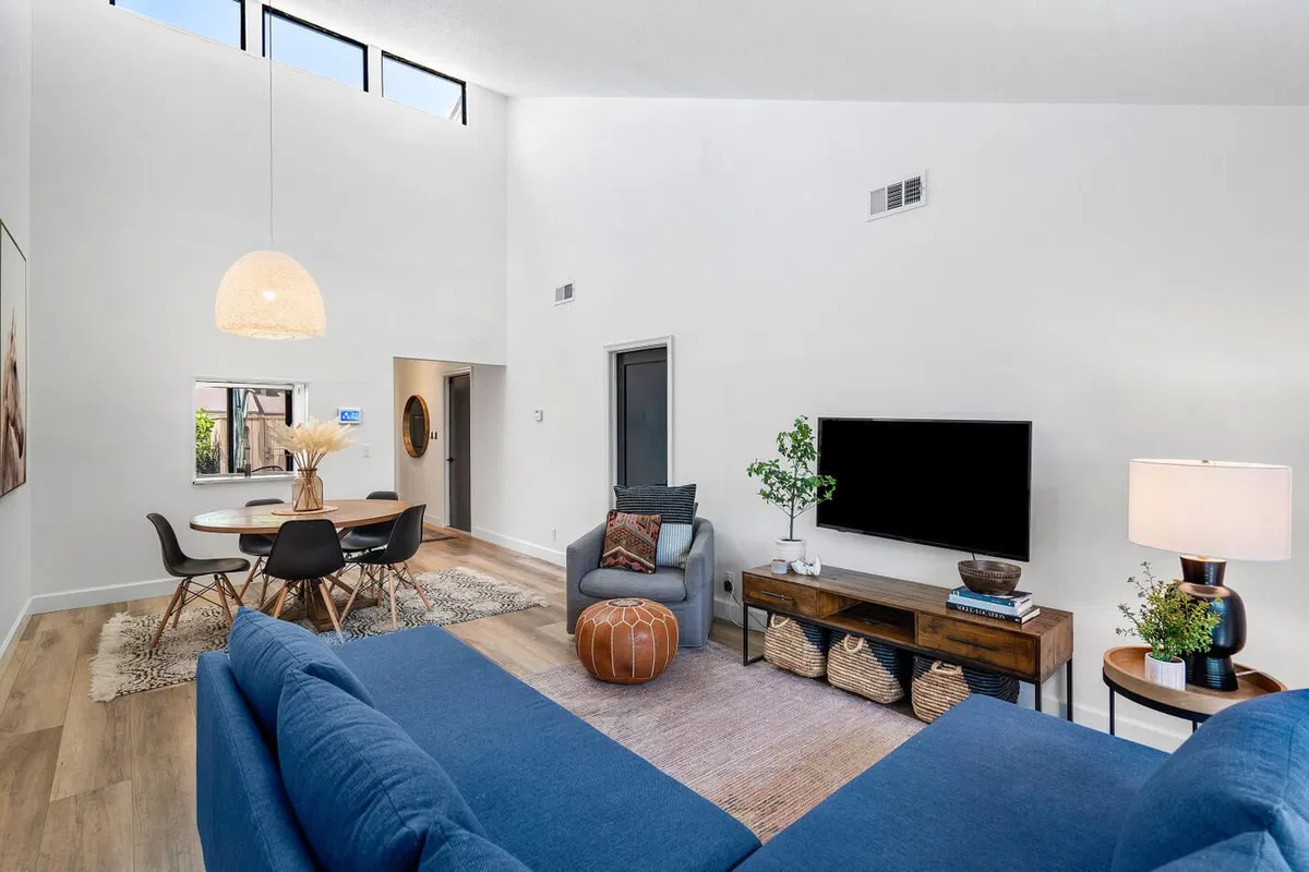 Unit 12621 photo 13