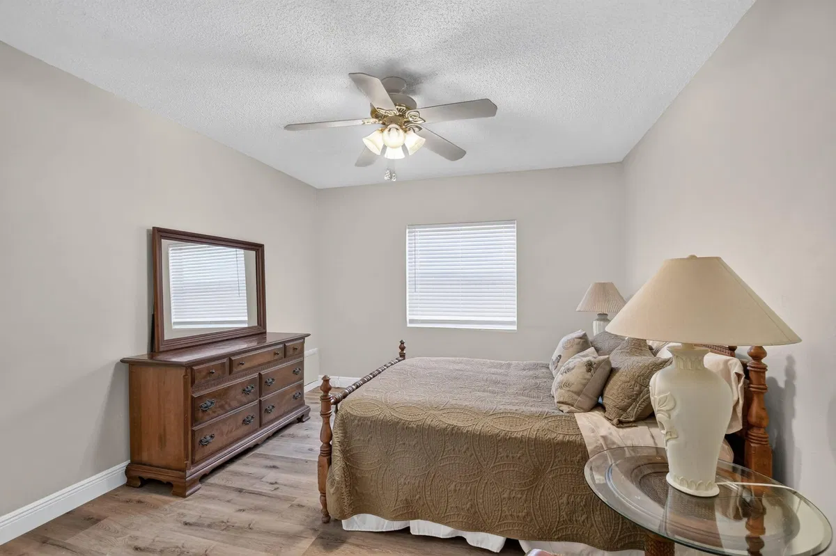Residence photo 40