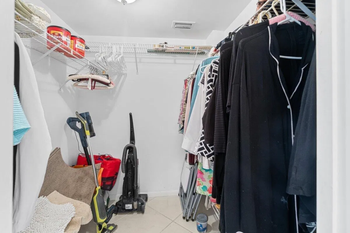  Unit 249 photo 22