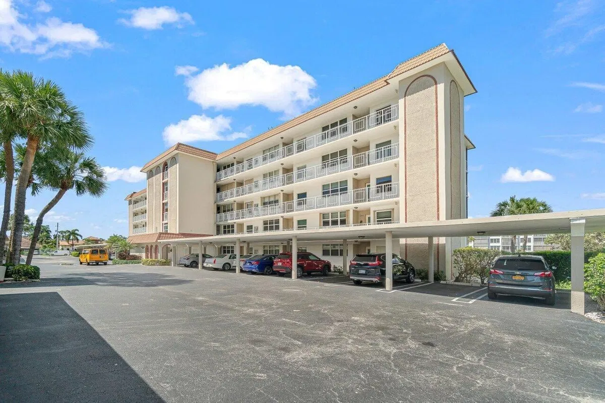  Unit 249 photo 43