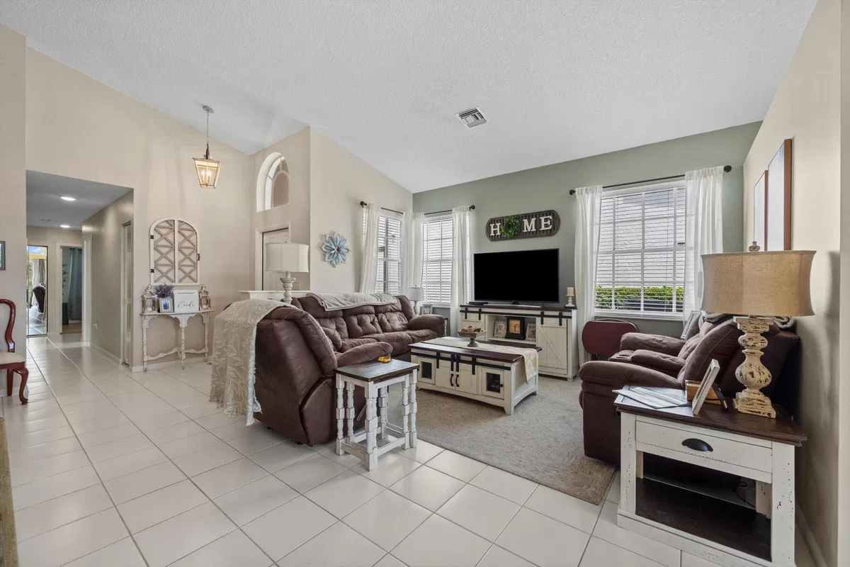 Residence photo 7