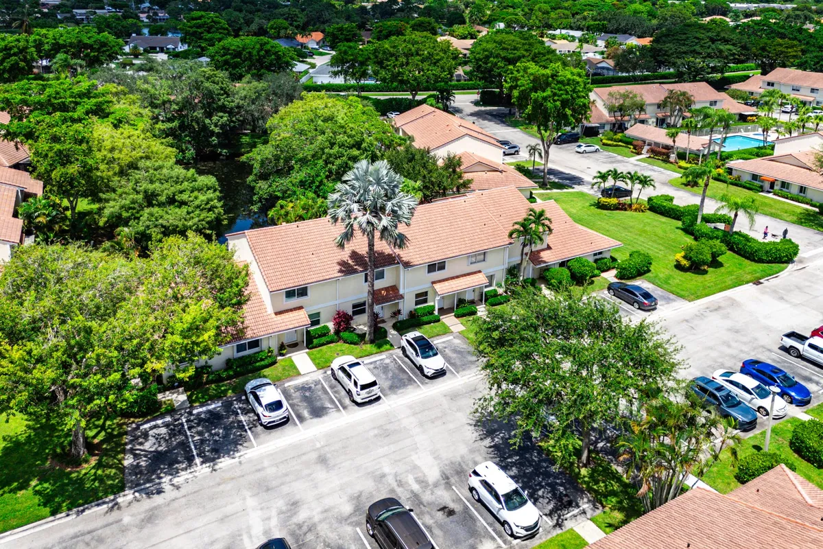 Residence photo 28