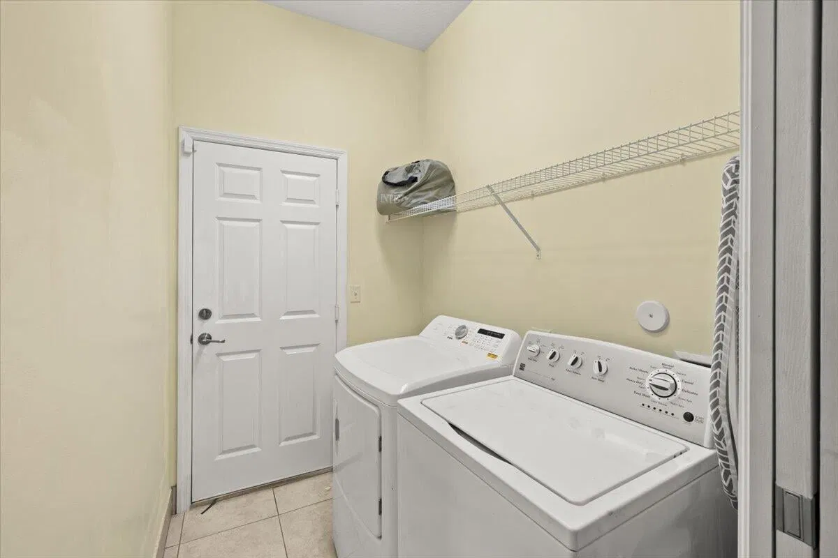 West Palm Beach Residence photo 22