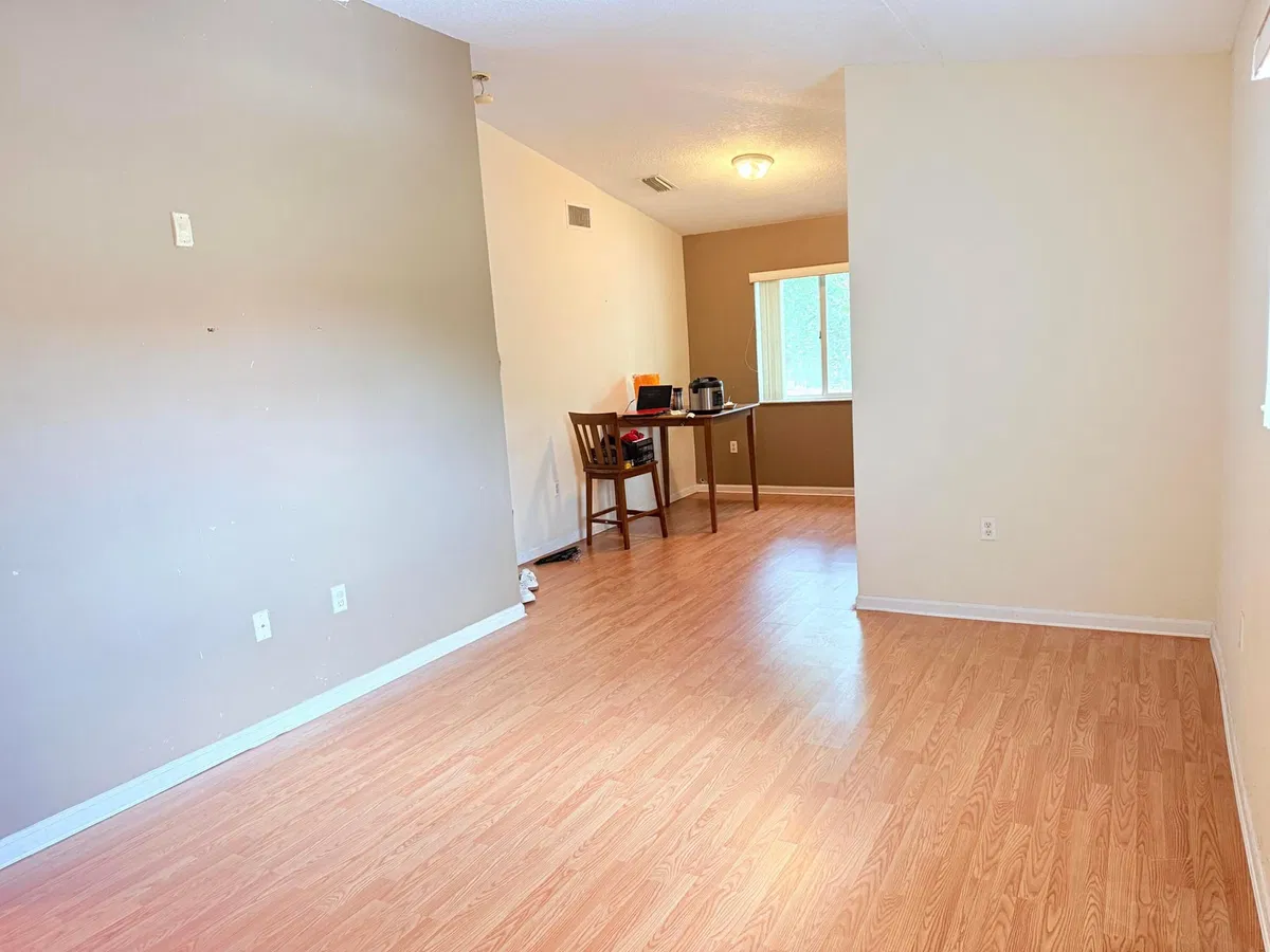 Unit Apt 206 photo 10