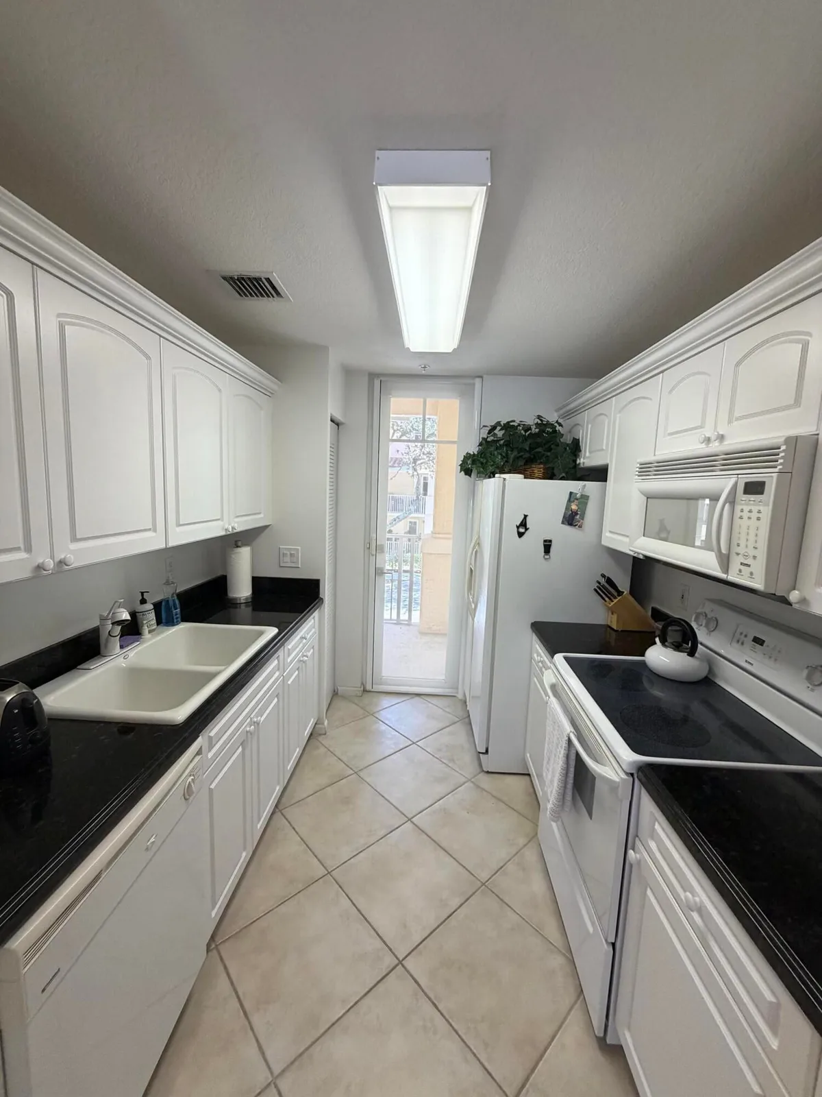 Unit 23 photo 7