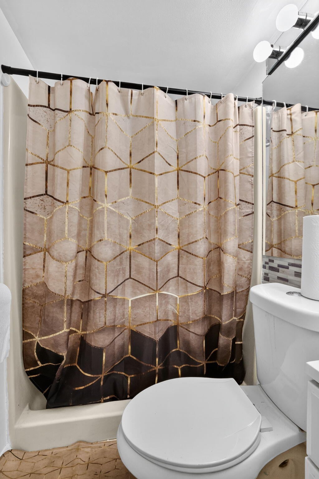 Unit 202 photo 19
