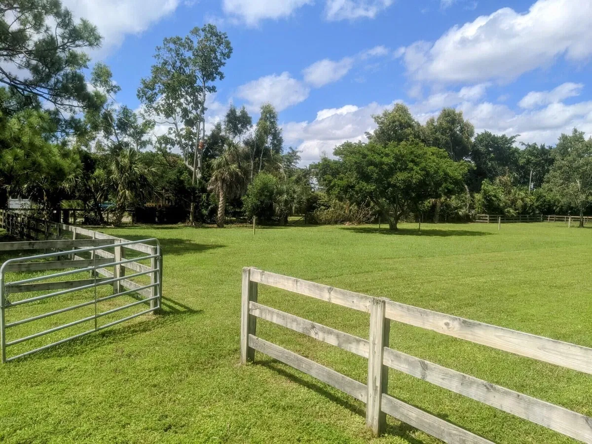 Unit ~ Barn & Guest House photo 19