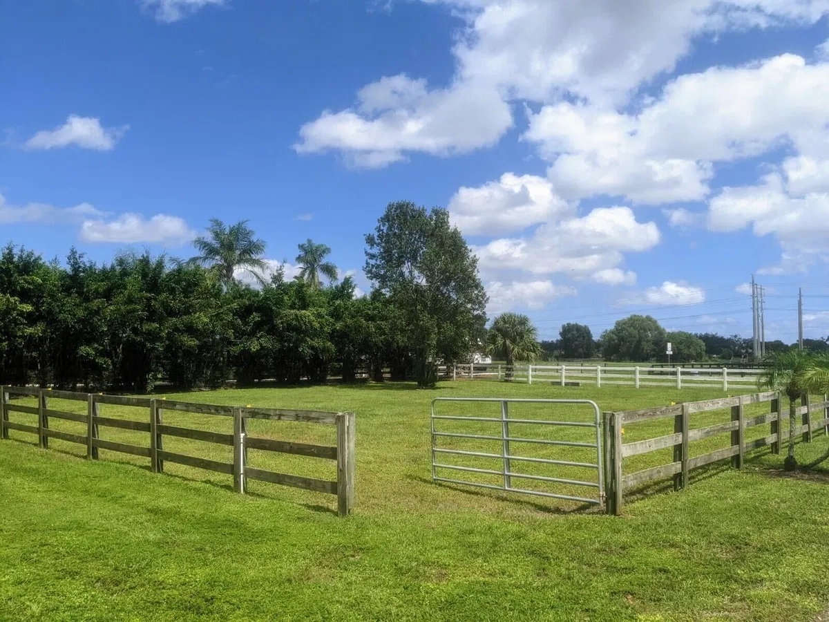 Unit ~ Barn & Guest House photo 31
