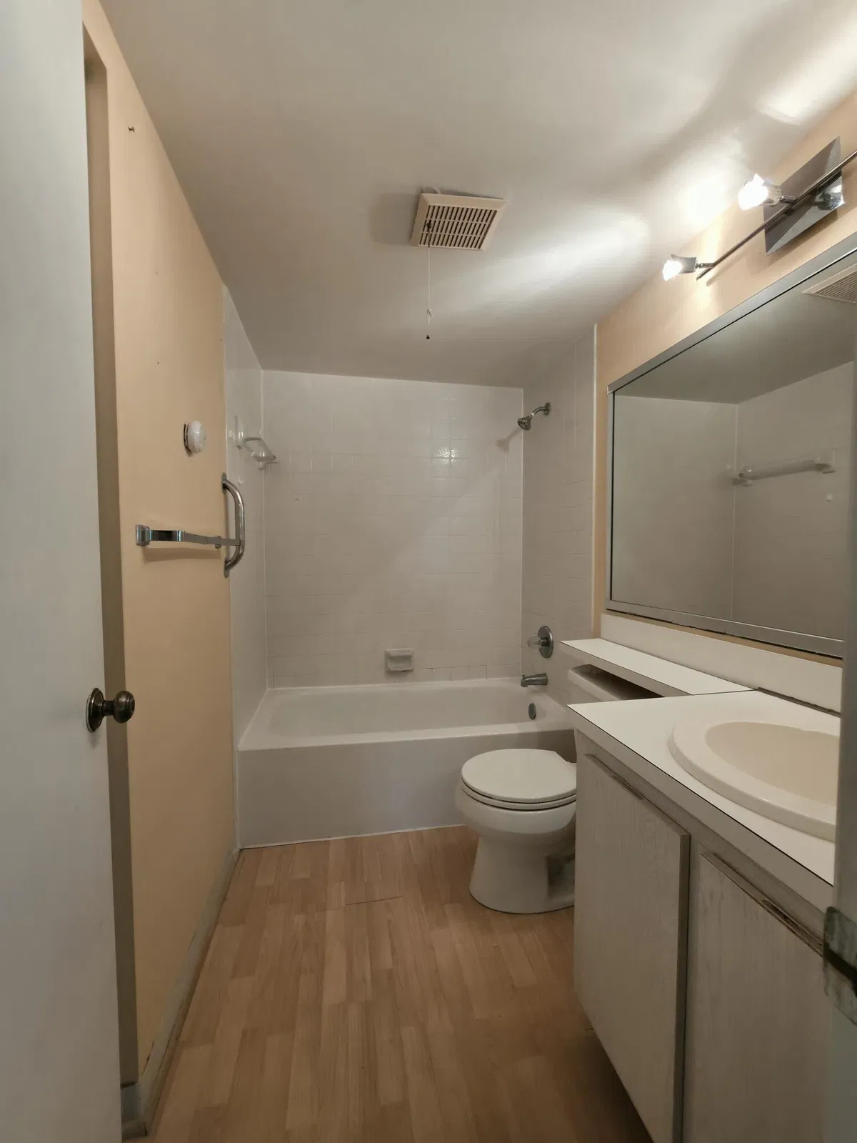 Unit A-2 photo 13