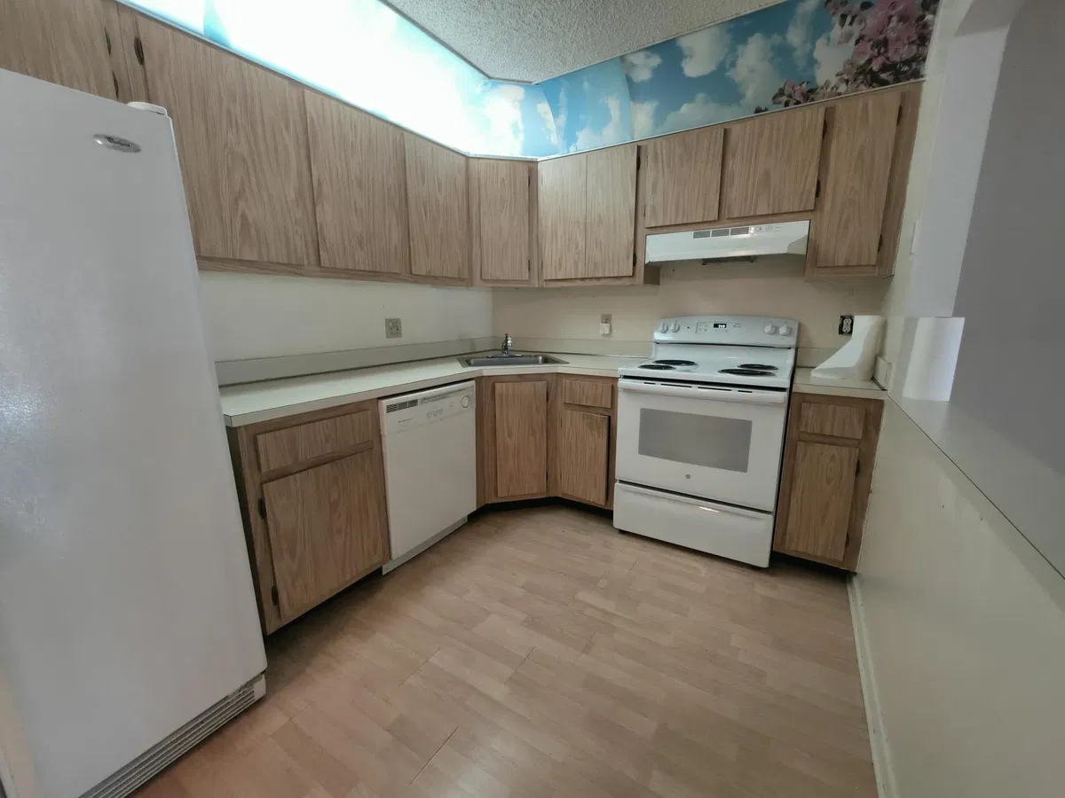 Unit A-2 photo 16