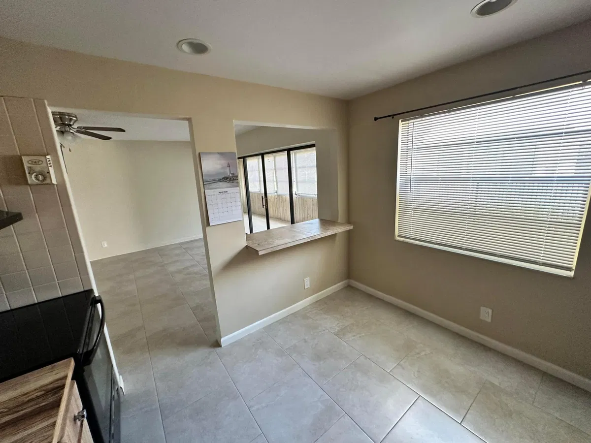 Residence photo 4