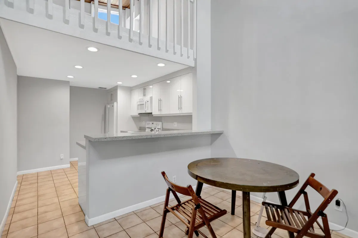 Residence photo 19