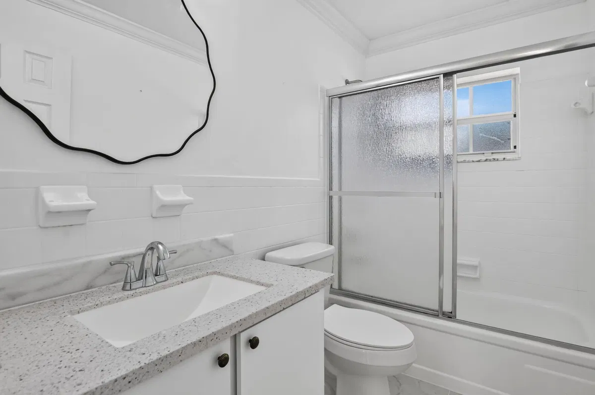 Residence photo 25