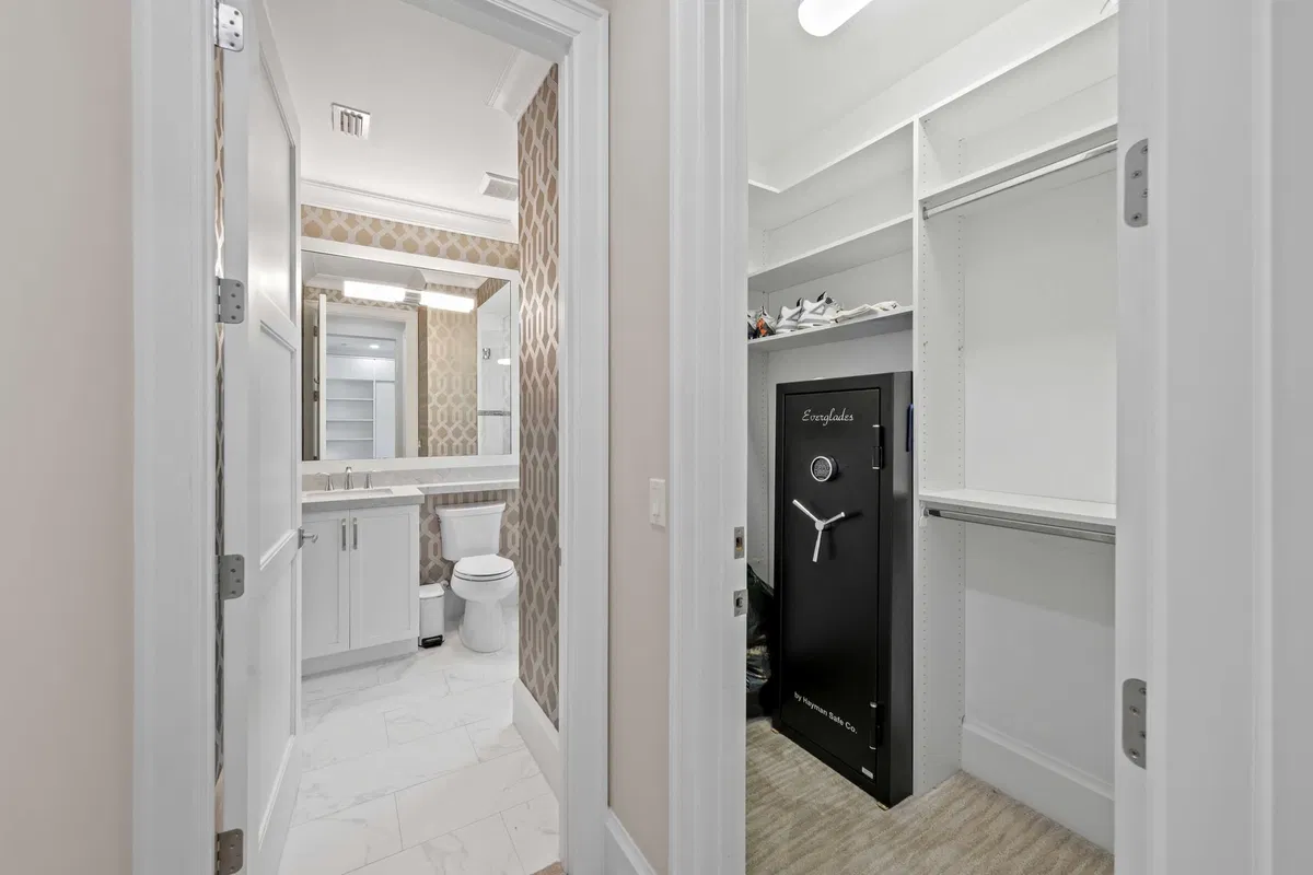 Residence photo 22