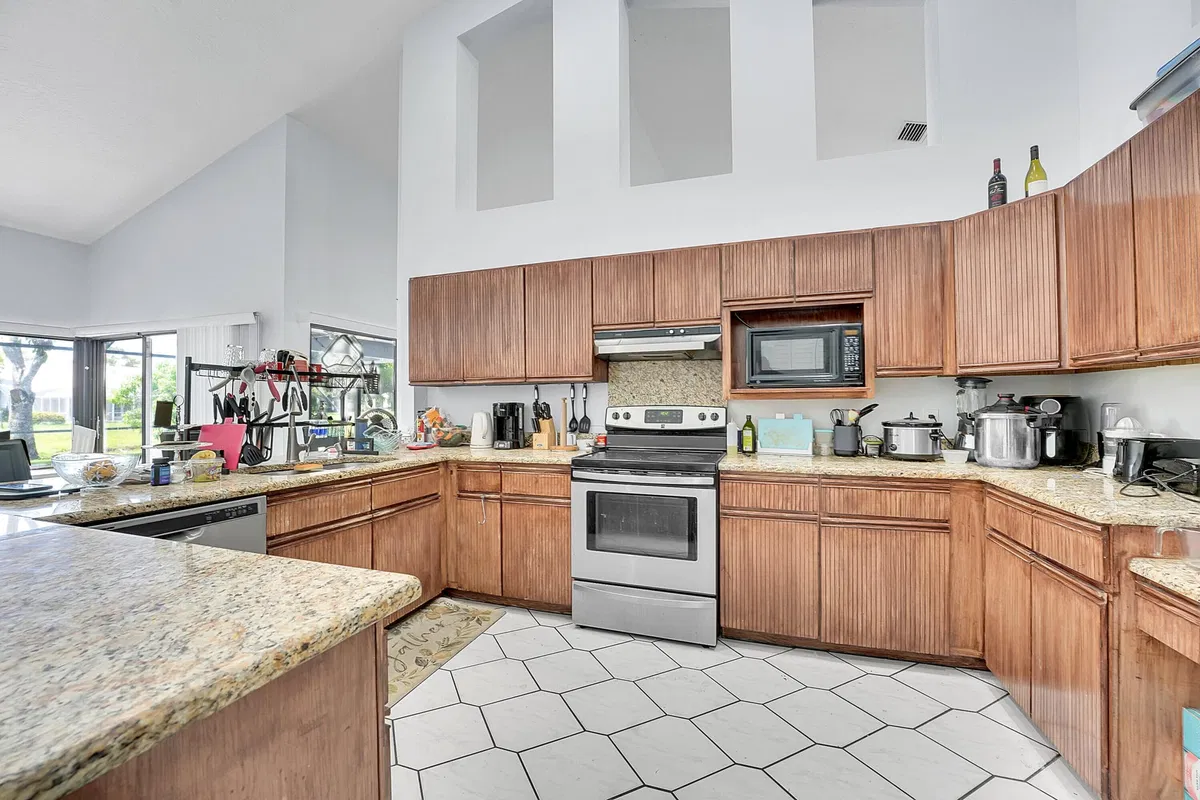 Residence photo 25