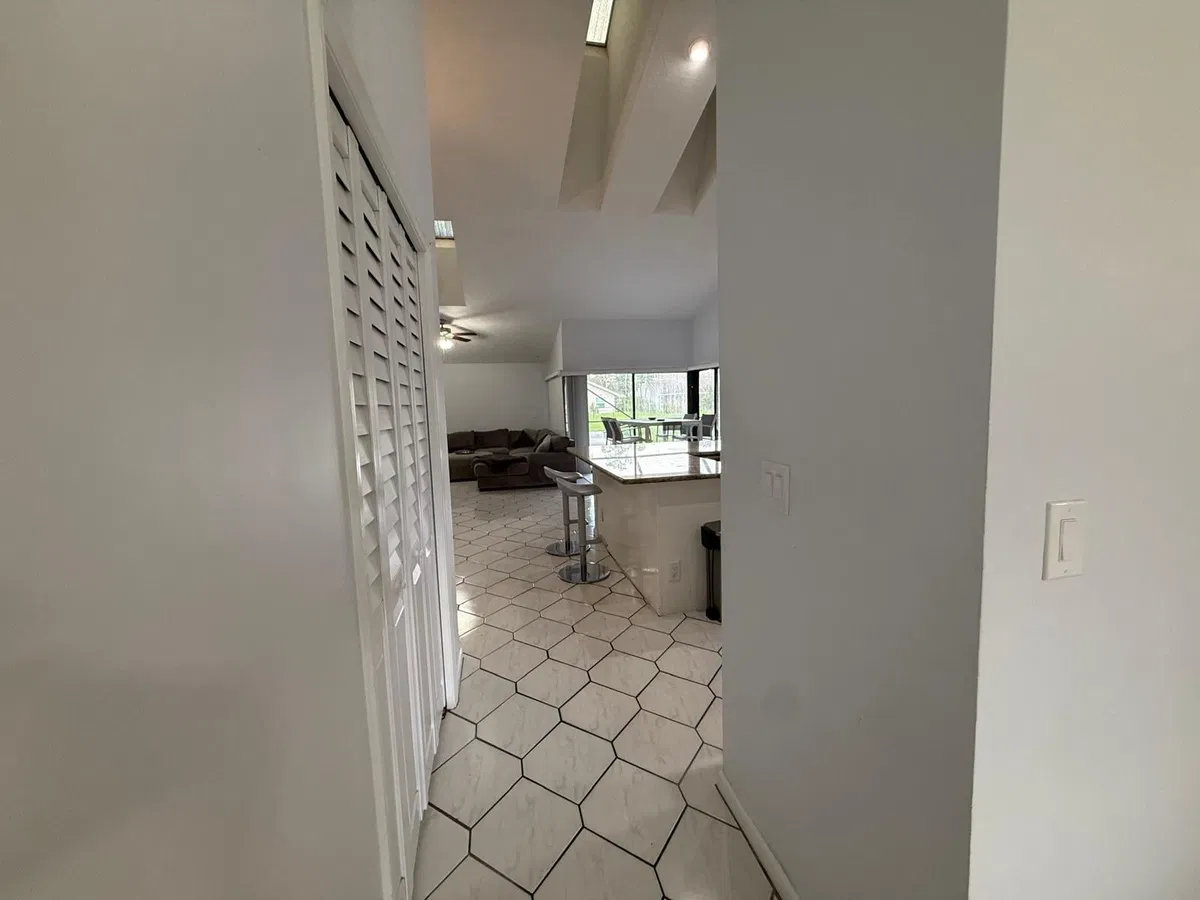 Residence photo 70