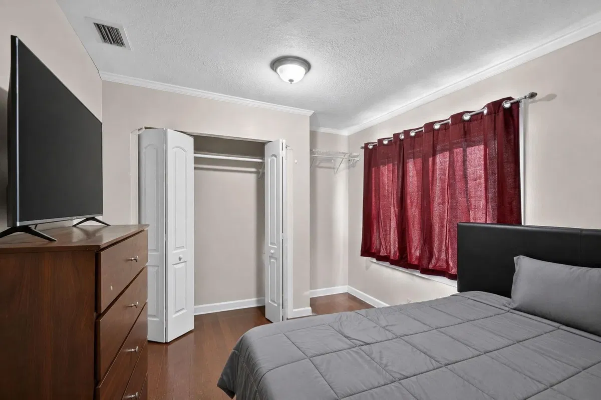 Residence photo 16
