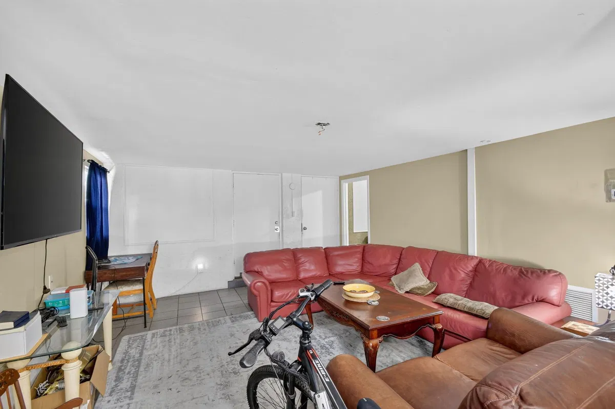 Residence photo 25