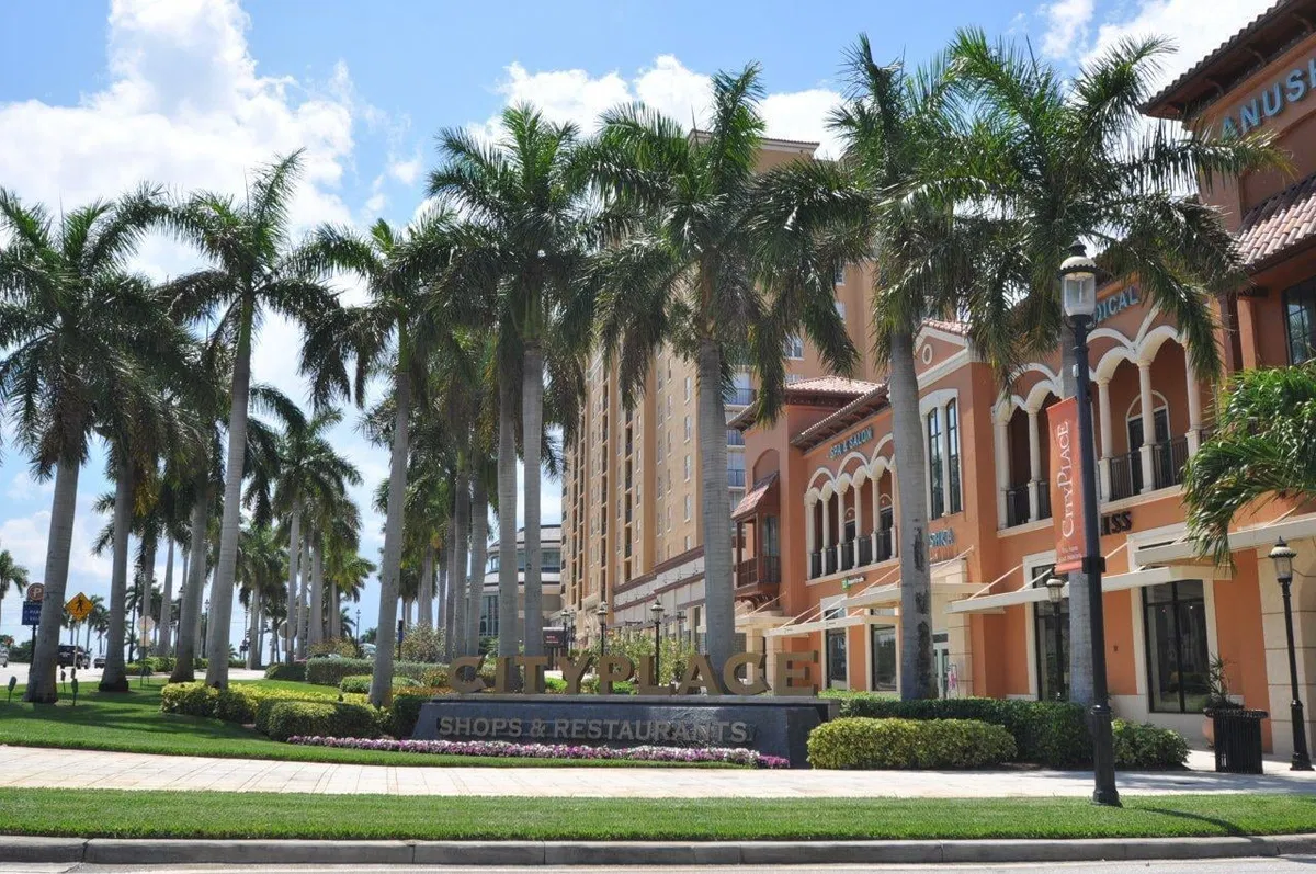 Residence photo 43
