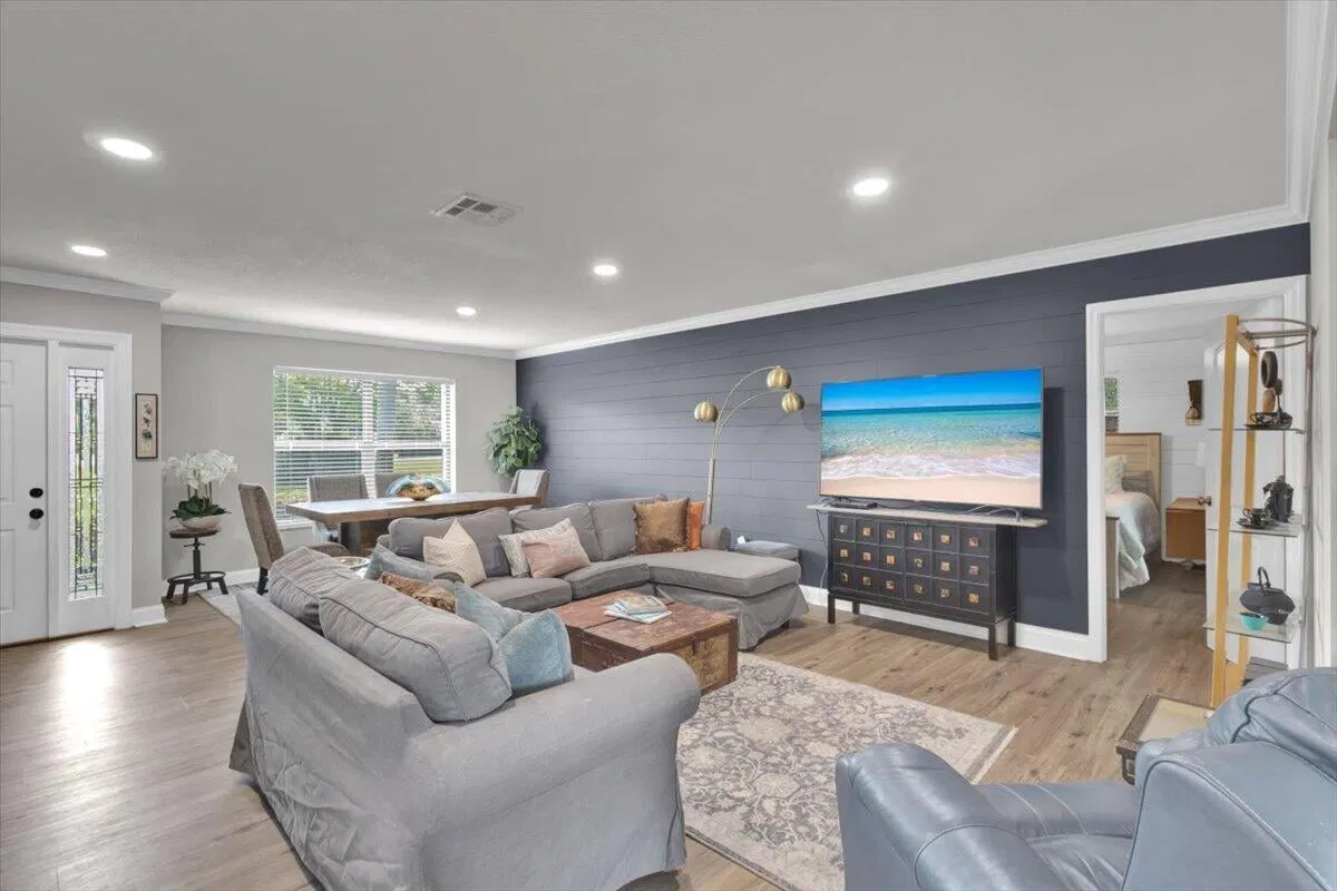 Residence photo 4