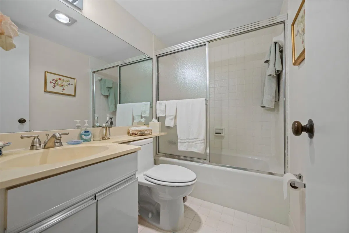 South Palm Beach Unit 113 photo 19