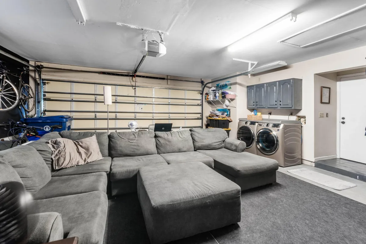 Residence photo 19