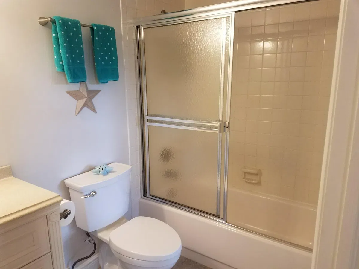 Unit Unit 304 photo 16