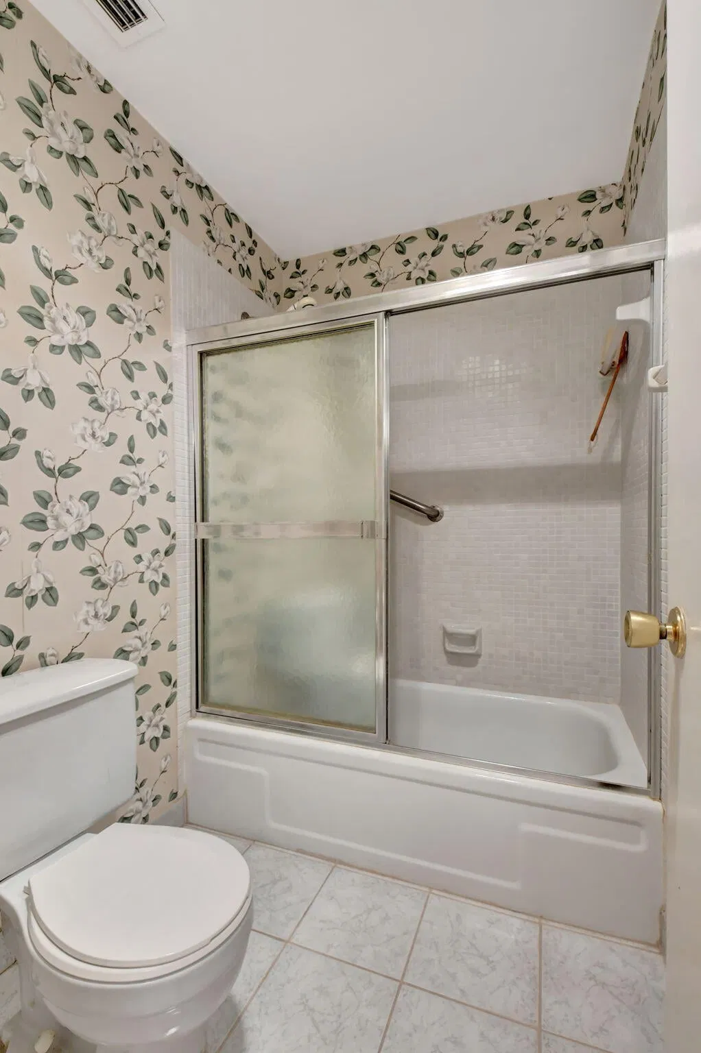 Unit 202 photo 13