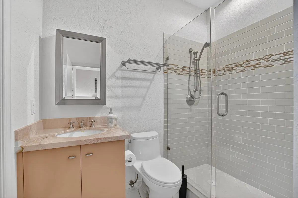 Residence photo 22