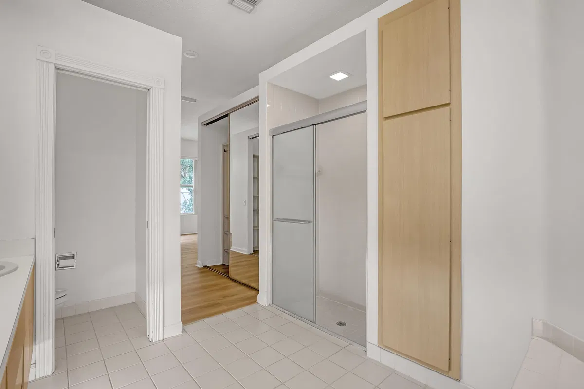 Residence photo 25