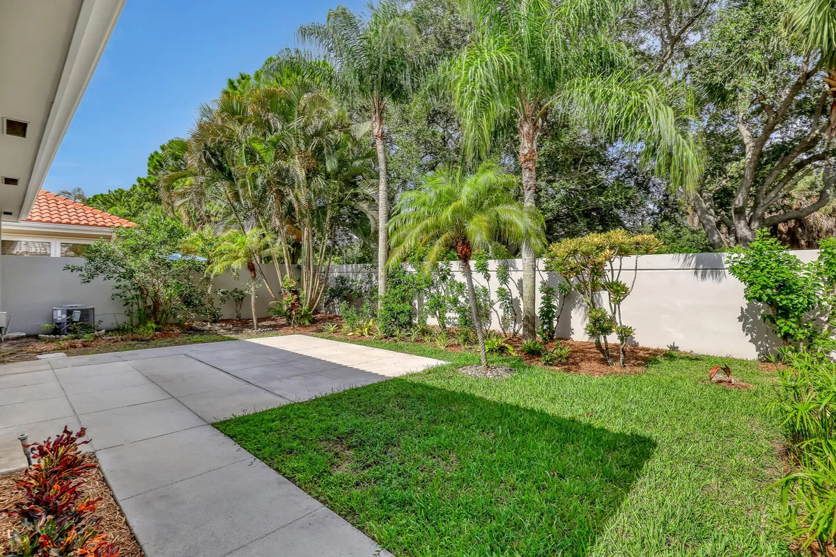 Residence photo 34