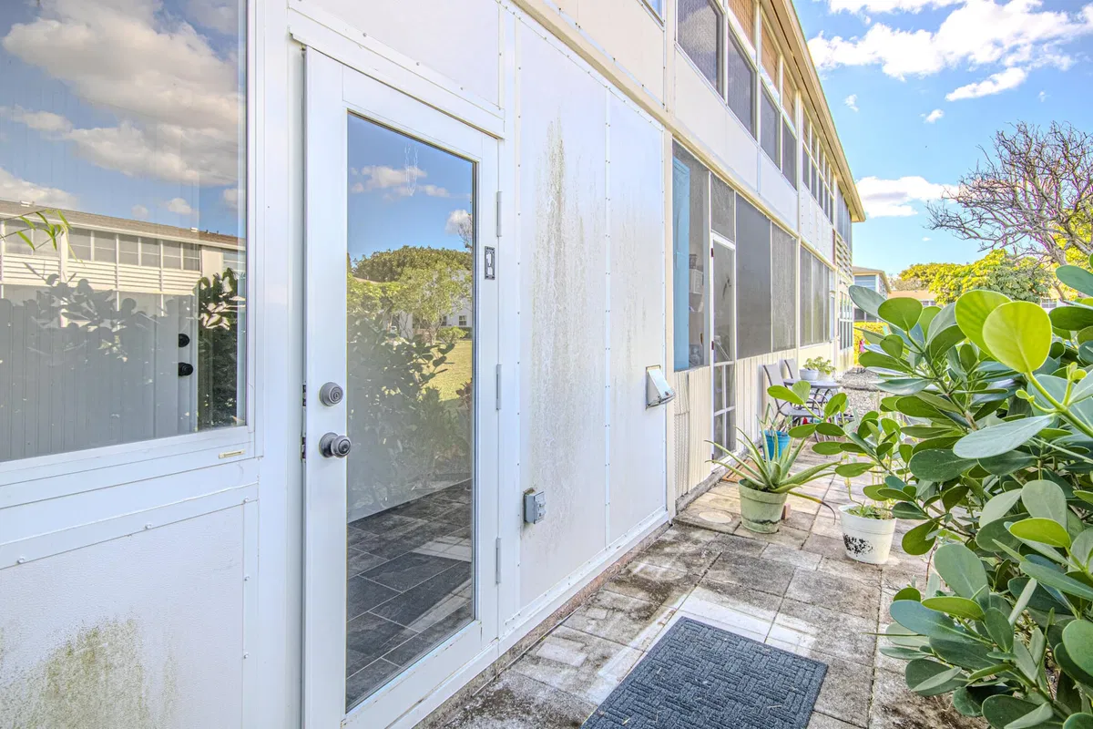  Residence photo 13