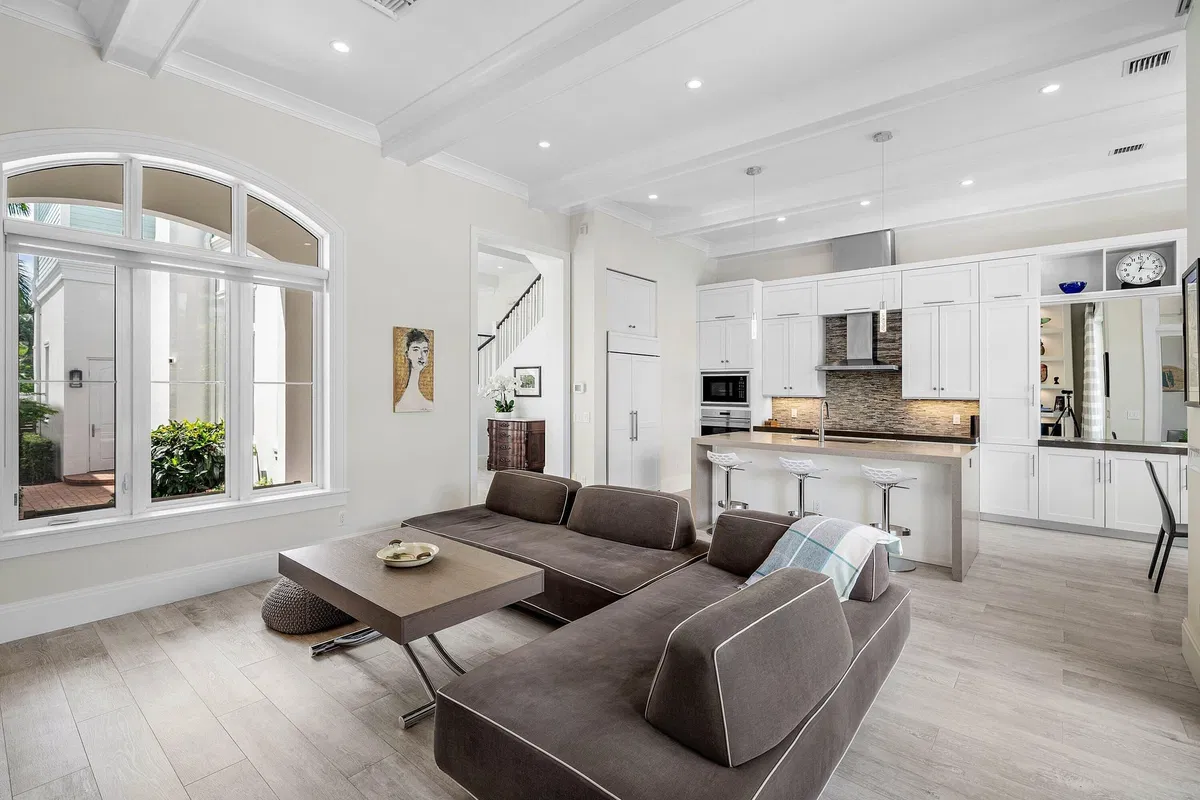 Residence photo 19