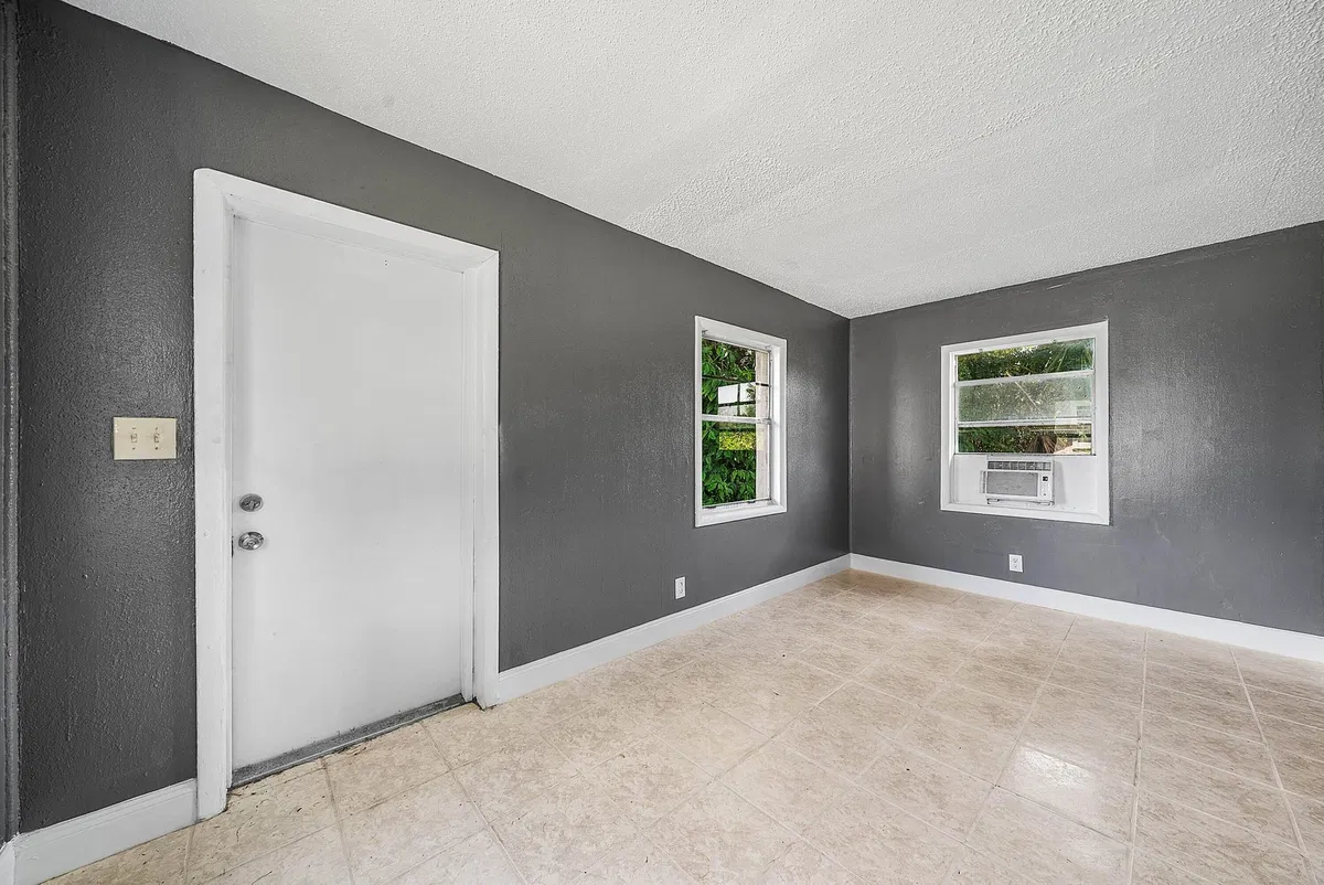 Residence photo 22