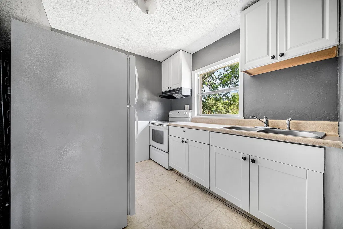 Residence photo 25