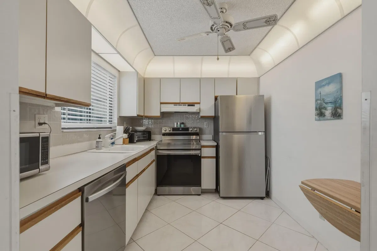  Unit 217 photo 7