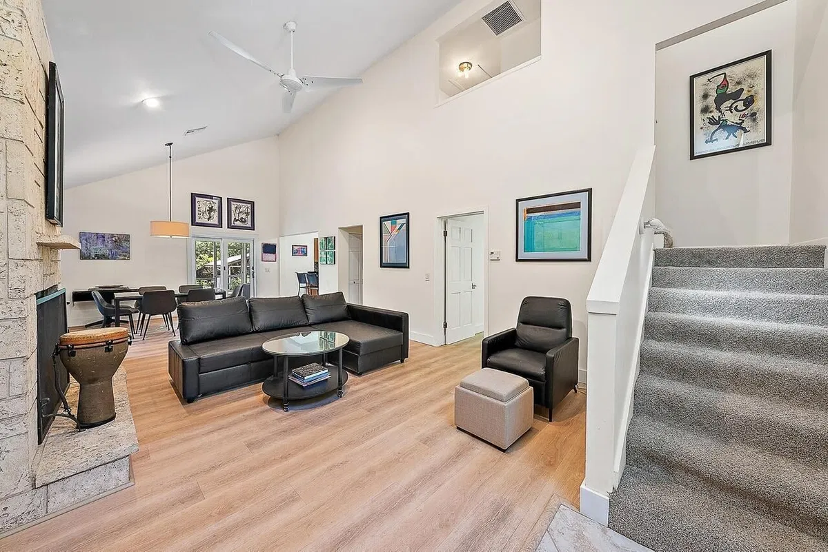 Residence photo 4