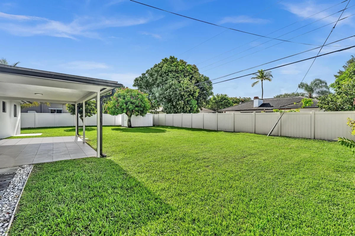 Residence photo 28