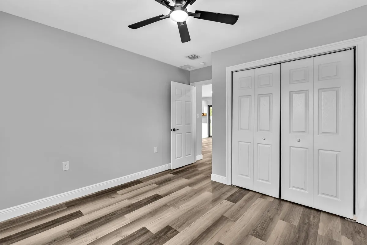 Residence photo 43
