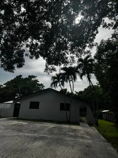 Unit west