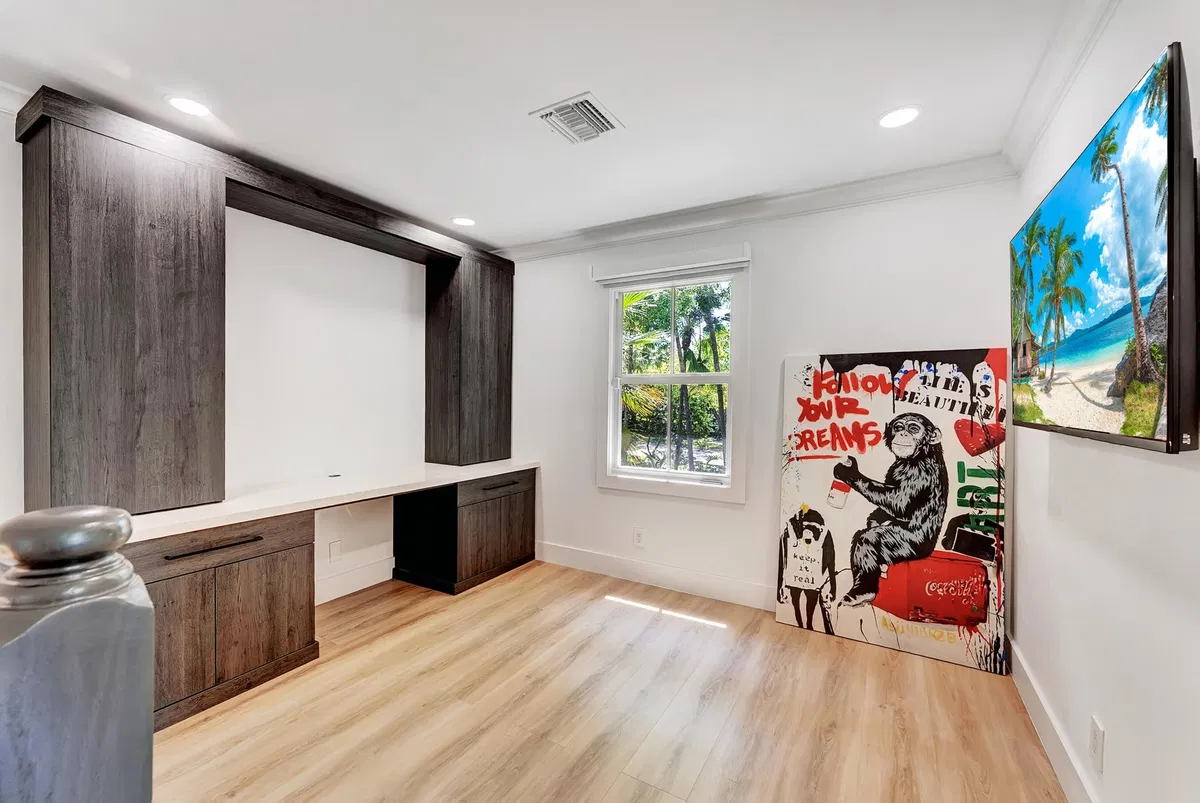 Woodfield Country Club Residence photo 13