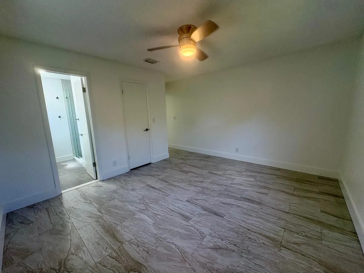 Residence photo 16