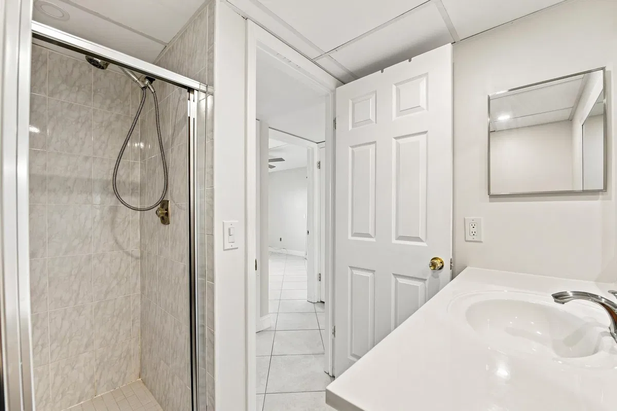 Residence photo 28