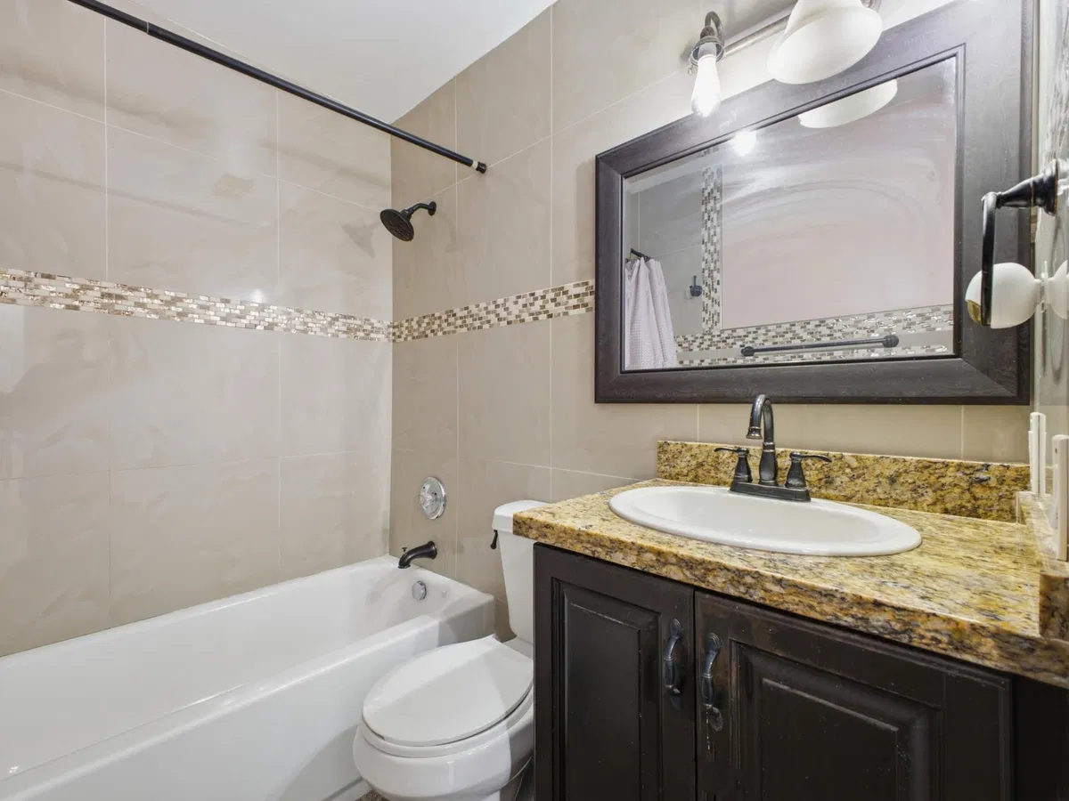 Residence photo 10