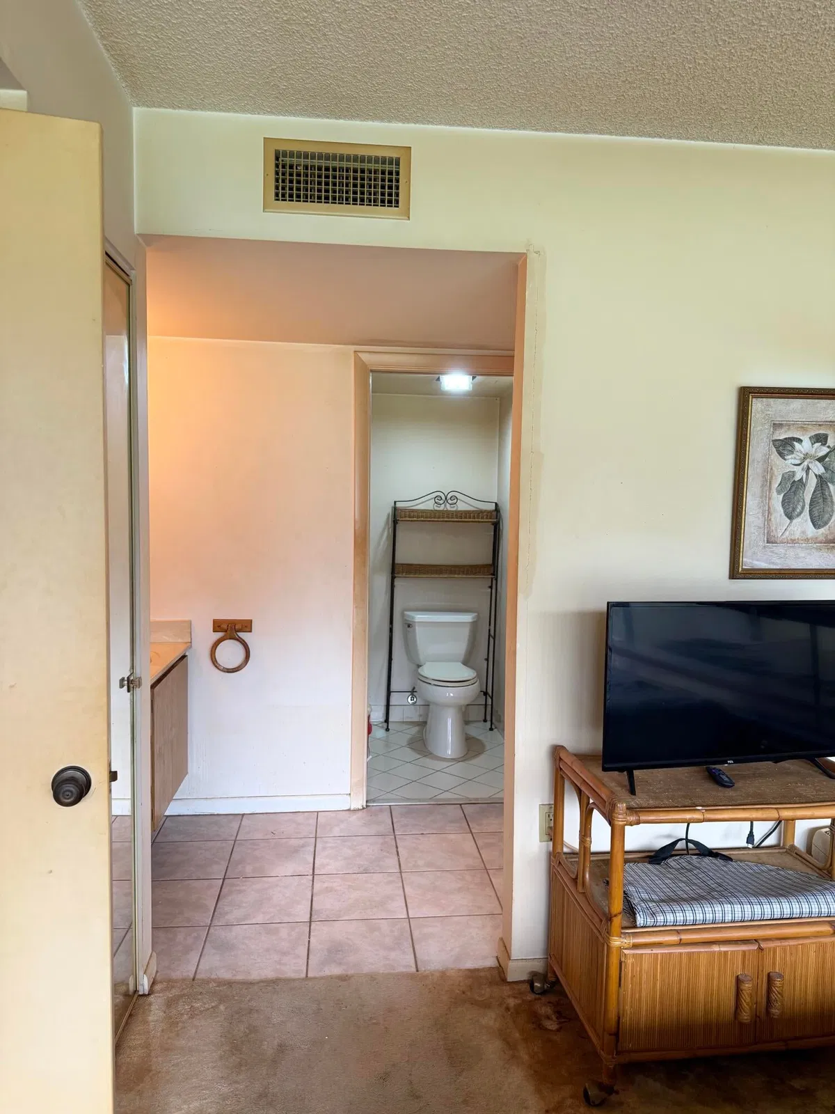 Unit 103 photo 28