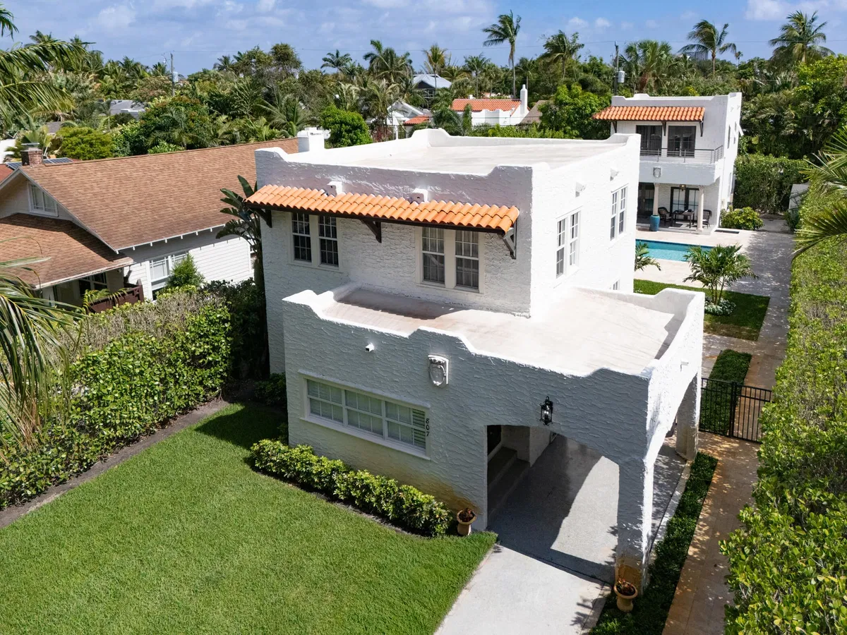 Flamingo Park Residence