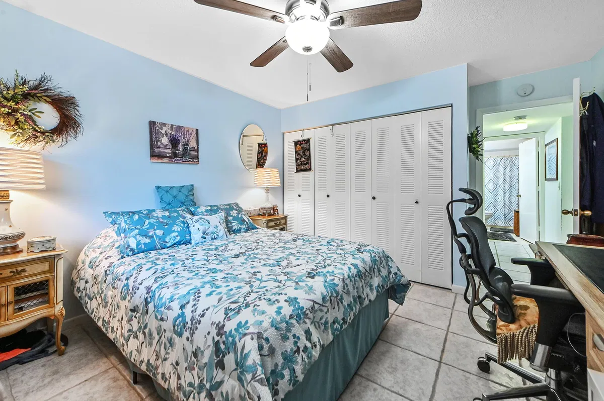 Unit 202 photo 19