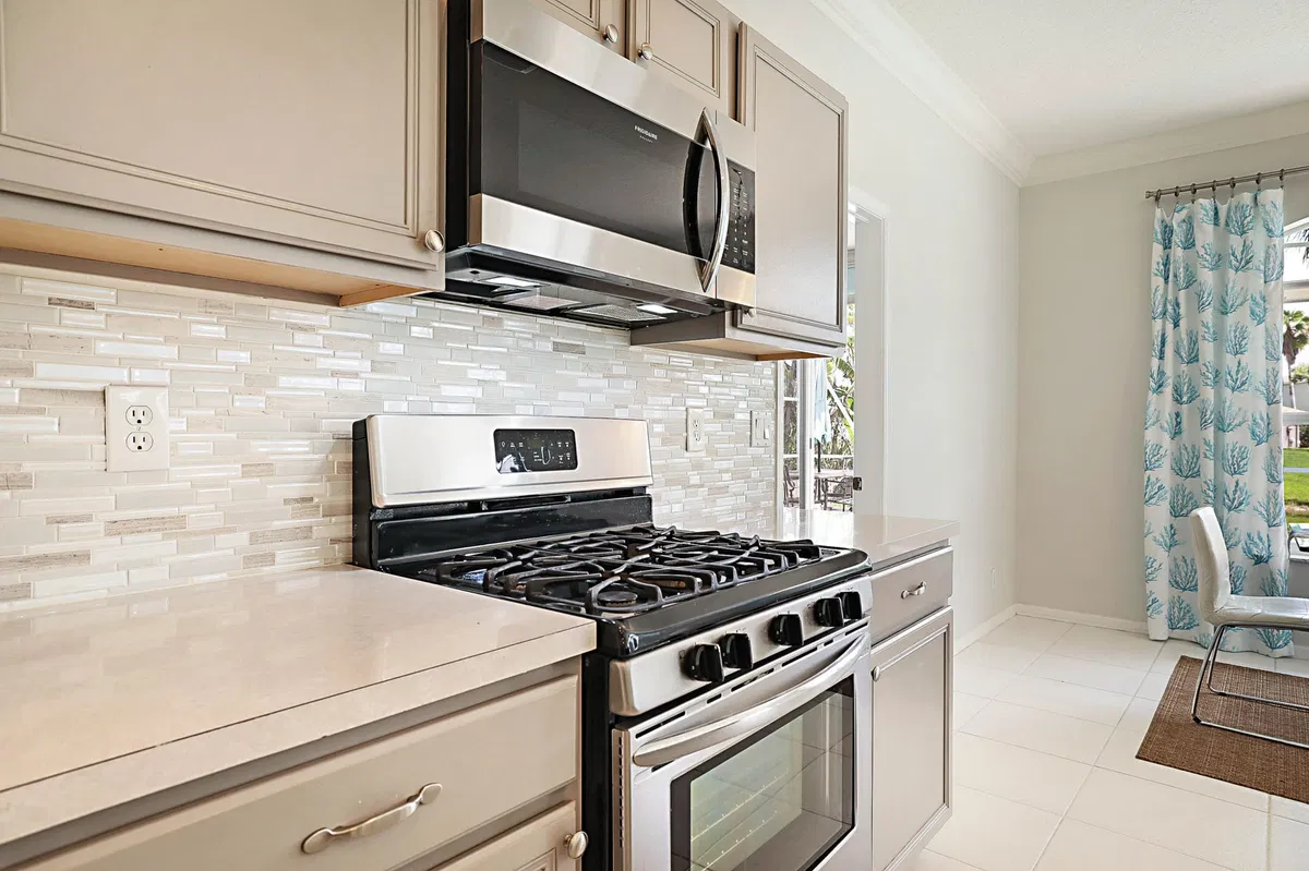  Residence photo 10